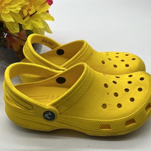 CROCS yellow traditional clog - Picture 2 of 6